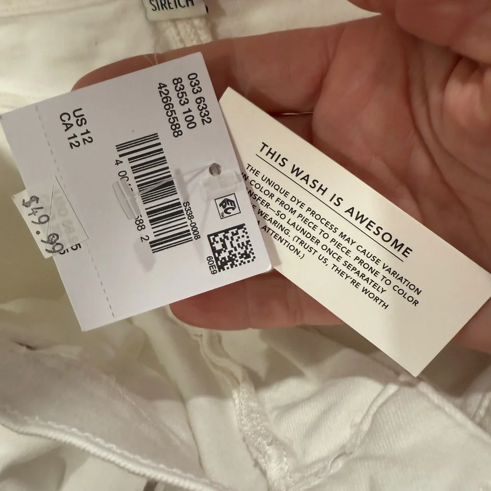 American Eagle Dreamy Drape Baggy Bermuda‎ Shorts, White, size 12